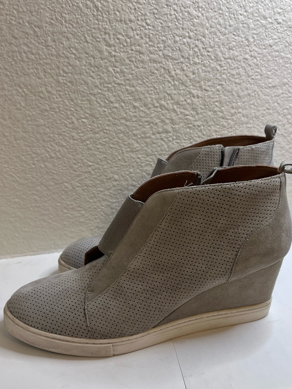L. Paolo Perforated Suede Wedge Booties in Dove Grey - Size 10